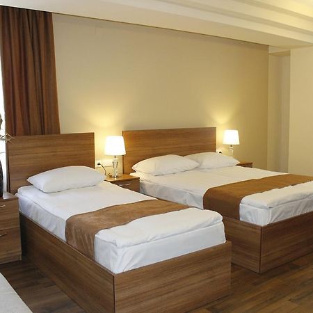 5Th Floor Guest House يريفان الغرفة الصورة
