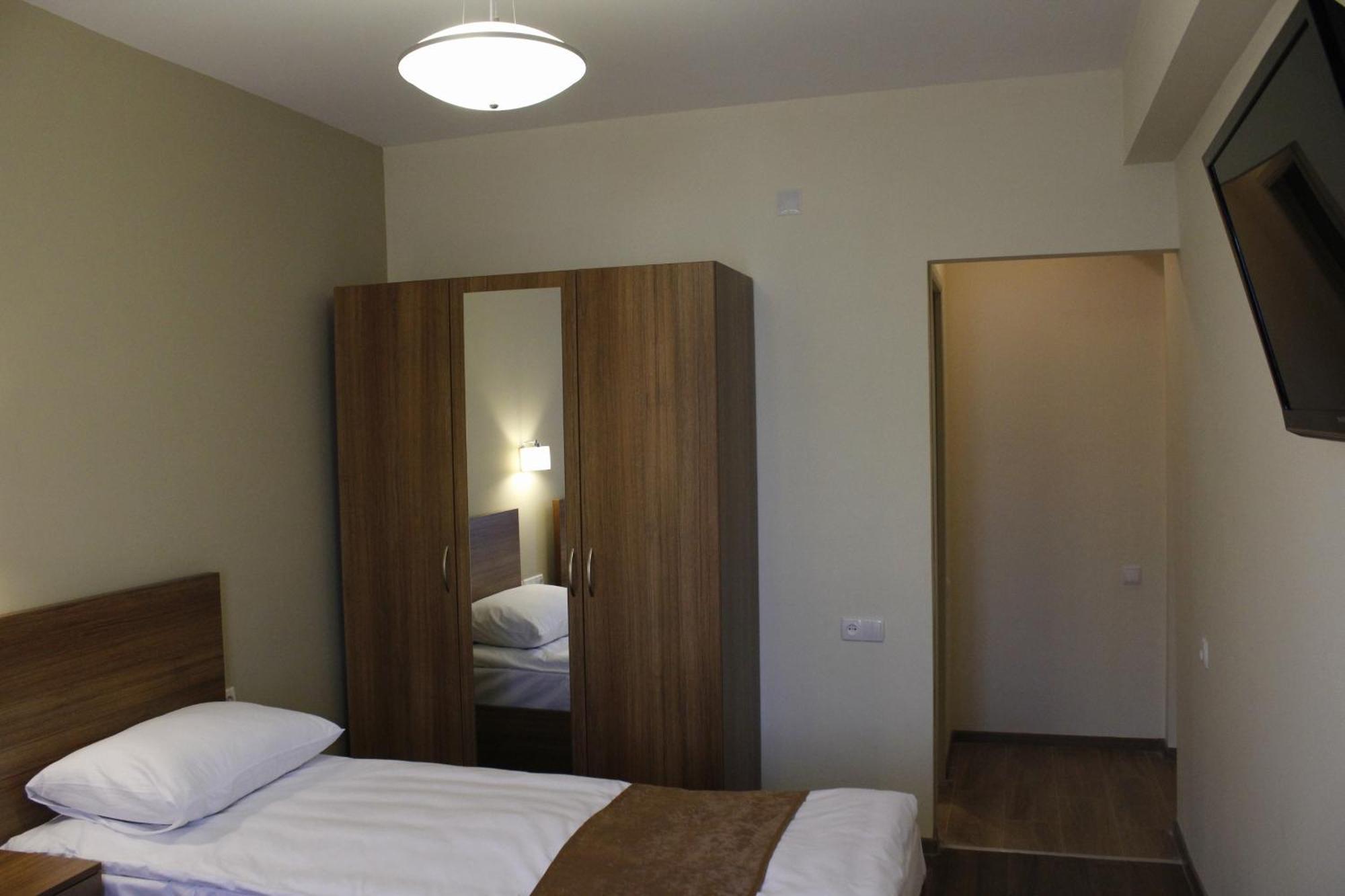 5Th Floor Guest House يريفان الغرفة الصورة